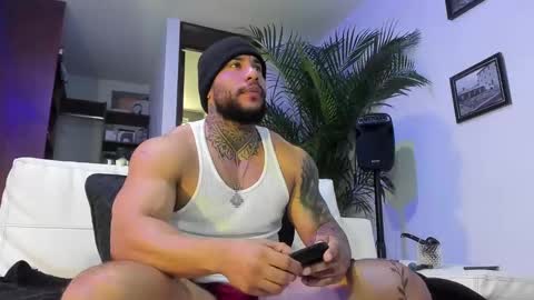 Snapshot of andrewjohnson0 chatting on January 19, 4:36 pm Andrew Johnson online show from January 19, 4:36 pm