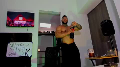 Snapshot of andrewjohnson0 chatting on September 23, 7:02 pm Andrew Johnson online show from September 23, 7:02 pm