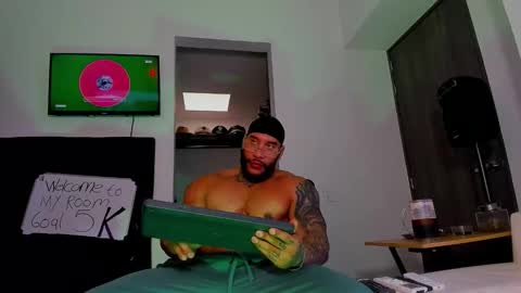 Snapshot of andrewjohnson0 chatting on October 9, 6:24 pm Andrew Johnson online show from October 9, 6:24 pm