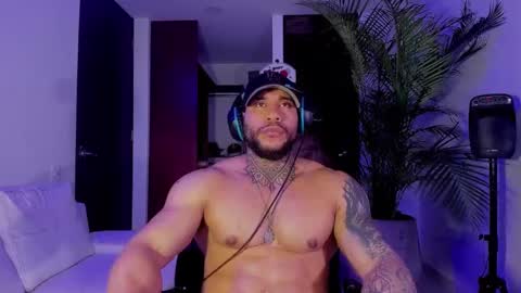 Snapshot of andrewjohnson0 chatting on March 6, 5:54 pm Andrew Johnson online show from March 6, 5:54 pm