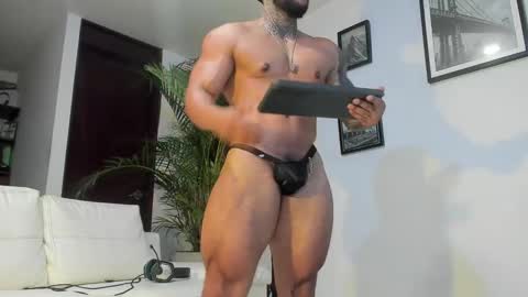 Snapshot of andrewjohnson0 chatting on February 10, 1:35 am Andrew Johnson online show from February 10, 1:35 am