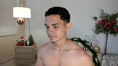 andrewrush_ online show from November 17, 6:22 pm