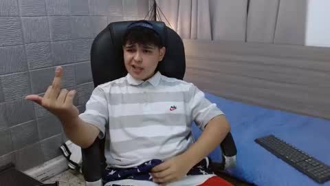 ANDREW online show from December 13, 3:49 am