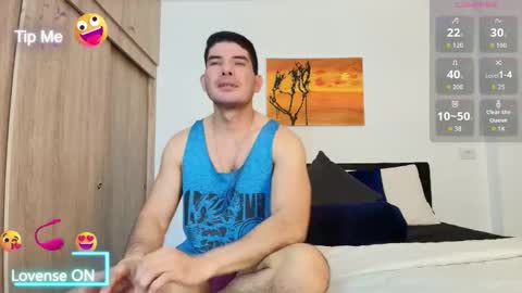 Snapshot of andrewstelee chatting on October 22, 12:02 am andrewstelee online show from October 22, 12:02 am