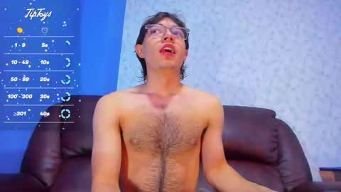 AndreW White online show from February 28, 8:18 pm