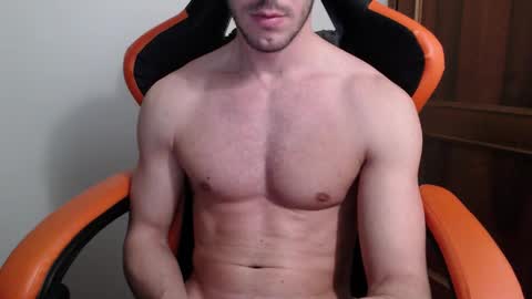 Snapshot of andrewyy34 chatting on January 22, 10:38 pm Andrea online show from January 22, 10:38 pm