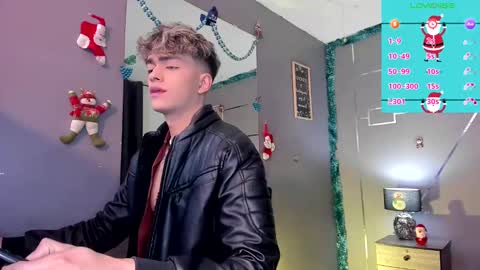 Snapshot of andrius_24 chatting on December 14, 11:50 am      online show from December 14, 11:50 am