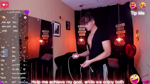 Snapshot of andrius_24 chatting on September 15, 5:47 pm      online show from September 15, 5:47 pm