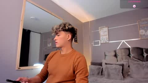 Snapshot of andrius_24 chatting on February 7, 12:50 pm      online show from February 7, 12:50 pm