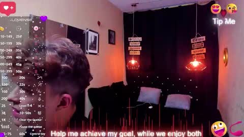 Snapshot of andrius_24 chatting on October 7, 12:04 am      online show from October 7, 12:04 am