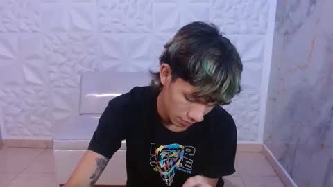 andy_dan1 online show from March 18, 8:01 pm