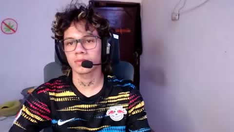 andy_dan1 online show from August 1, 7:57 pm