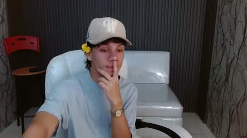 Snapshot of andy_dan1 chatting on October 23, 3:37 pm andy_dan1 online show from October 23, 3:37 pm