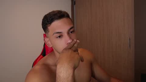 Snapshot of andy_weld chatting on September 17, 11:11 am my onlyfans     online show from September 17, 11:11 am