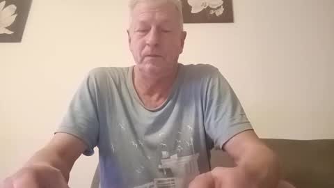 andyk1704 online show from February 15, 5:07 pm