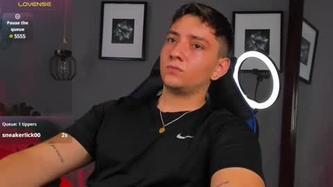 angelbell19 online show from February 13, 10:43 pm