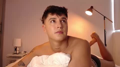 Angel online show from January 14, 7:50 pm