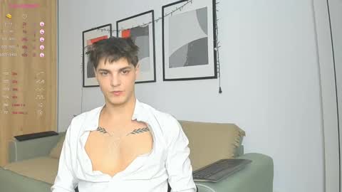 Snapshot of angelfrank chatting on February 14, 5:03 pm Frankie  online show from February 14, 5:03 pm