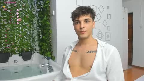 Snapshot of angelfrank chatting on March 7, 11:16 pm Frankie  online show from March 7, 11:16 pm