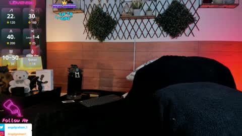 Angel online show from October 14, 6:59 pm