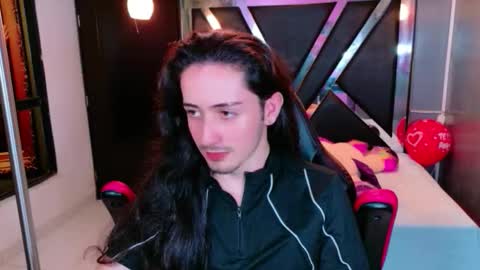 angelis savage online show from February 17, 7:46 pm