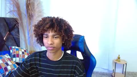 Angel online show from November 20, 9:02 pm