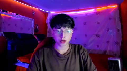 Snapshot of angellonfire chatting on September 17, 5:41 am Angel  online show from September 17, 5:41 am