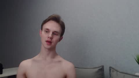 Angel online show from December 4, 8:07 pm