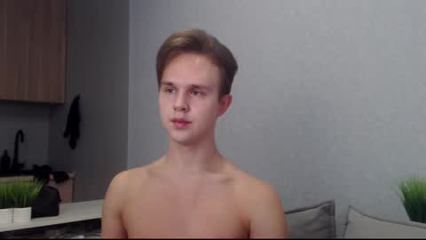 Angel online show from October 26, 9:55 am