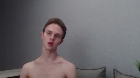 Angel online show from December 10, 7:11 pm