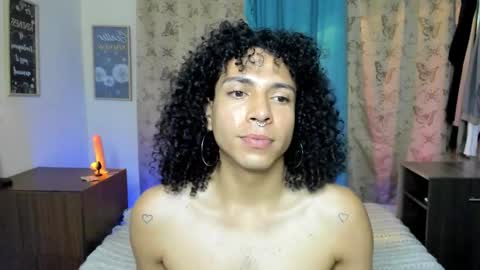 angelwhitte online show from January 8, 12:49 am