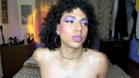 angelwhitte online show from March 26, 1:53 am