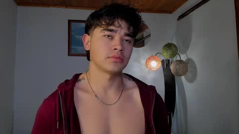 Snapshot of angelx_fox chatting on February 20, 8:50 am Angel Fox online show from February 20, 8:50 am