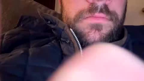 Snapshot of anonomousloser chatting on January 7, 2:43 am anonomousloser online show from January 7, 2:43 am