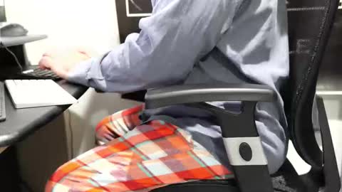 D online show from December 1, 1:47 pm