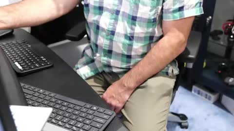 D online show from October 20, 8:13 pm