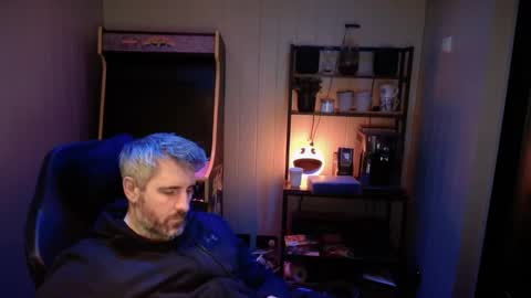 anonymousblokeuk online show from February 20, 12:19 am