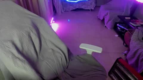 Snapshot of another_jasper chatting on December 17, 6:53 pm jasperD online show from December 17, 6:53 pm