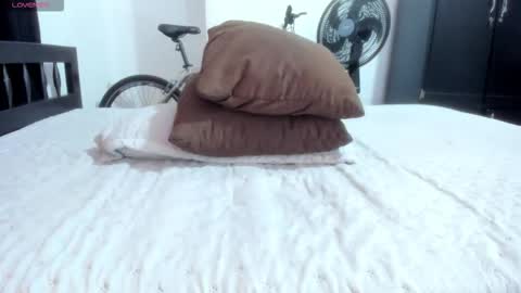 Juan Camilo online show from February 23, 2:02 am