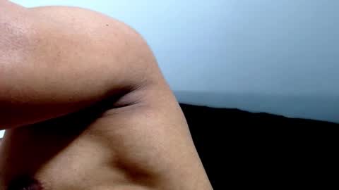 Instagram miguelangel1802  online show from January 14, 4:50 am