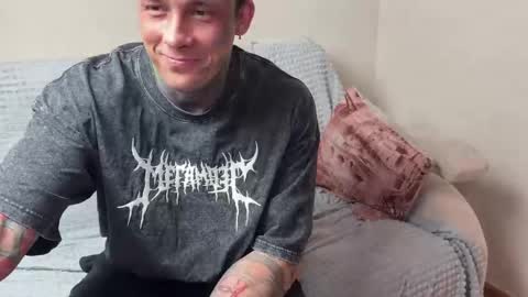 Tom online show from May 2, 11:24 am