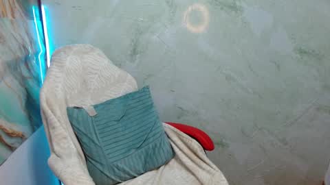 Snapshot of apolo01_ chatting on September 10, 7:23 pm Apolo online show from September 10, 7:23 pm