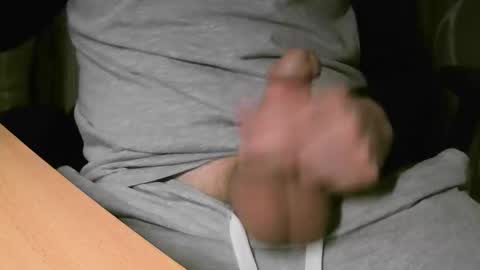 Max online show from January 7, 6:14 pm