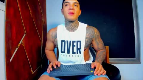 AquilesElpapi online show from November 7, 12:03 am