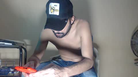 Snapshot of arabebigcock chatting on October 11, 7:56 am ARABE  online show from October 11, 7:56 am