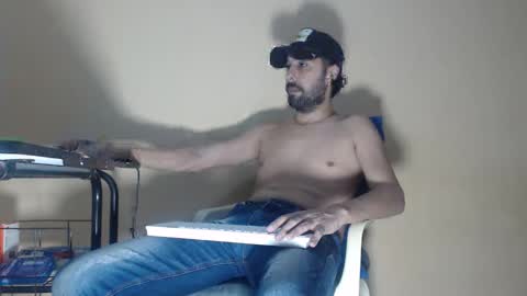 Snapshot of arabebigcock chatting on October 5, 8:51 am ARABE  online show from October 5, 8:51 am