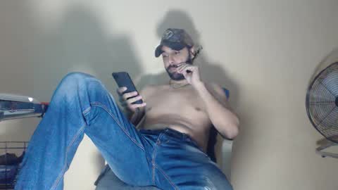 Snapshot of arabebigcock chatting on October 16, 8:11 am ARABE  online show from October 16, 8:11 am