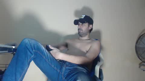 Snapshot of arabebigcock chatting on October 24, 7:21 am ARABE  online show from October 24, 7:21 am