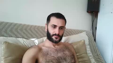 hairycub online show from December 16, 6:10 am