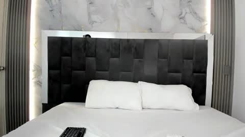 Arceluz  online show from March 1, 8:53 pm